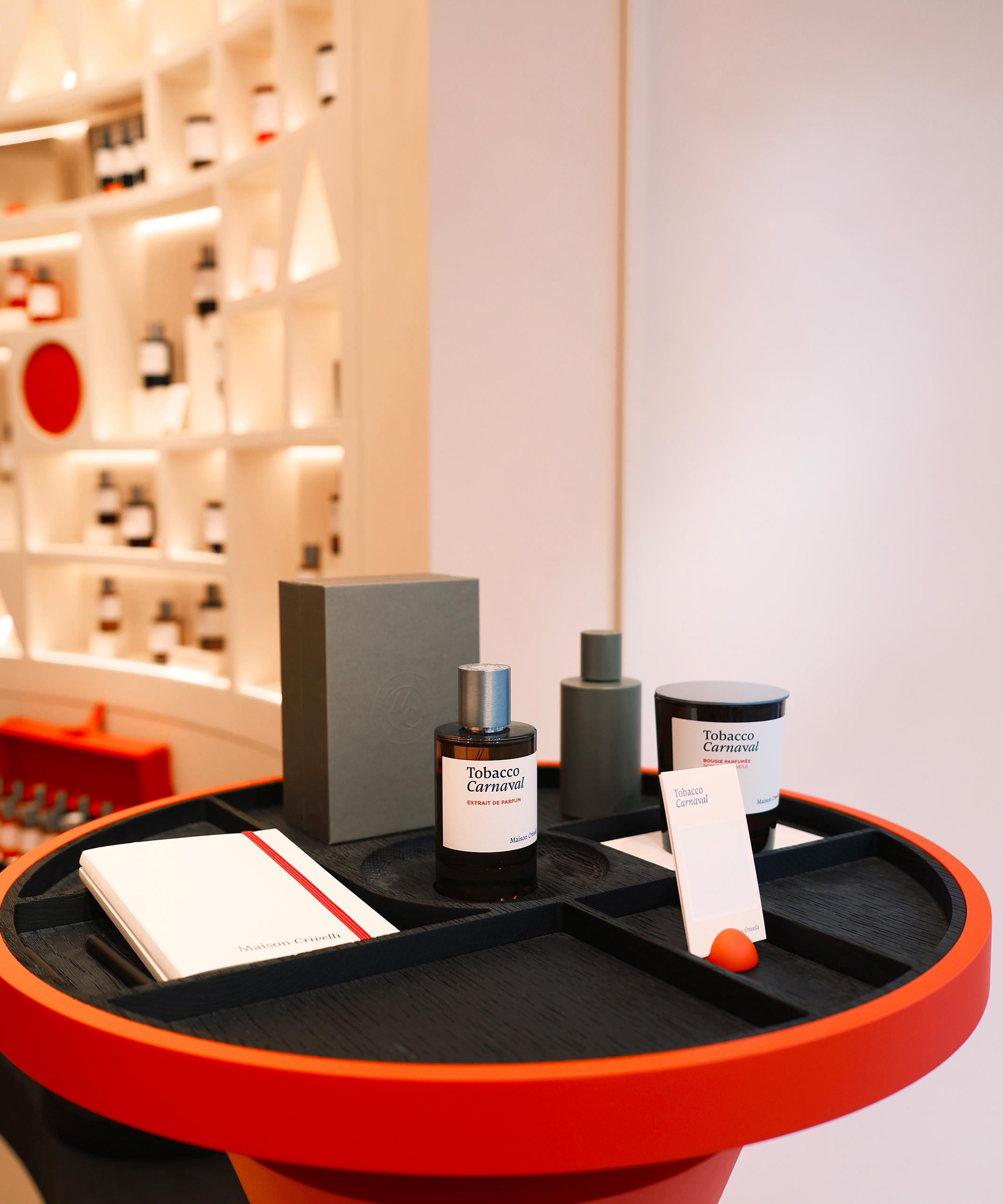 boutique-crivelli-paris-présentoire-tabacco-carnaval-blog-beaute-soin-parfum-homme