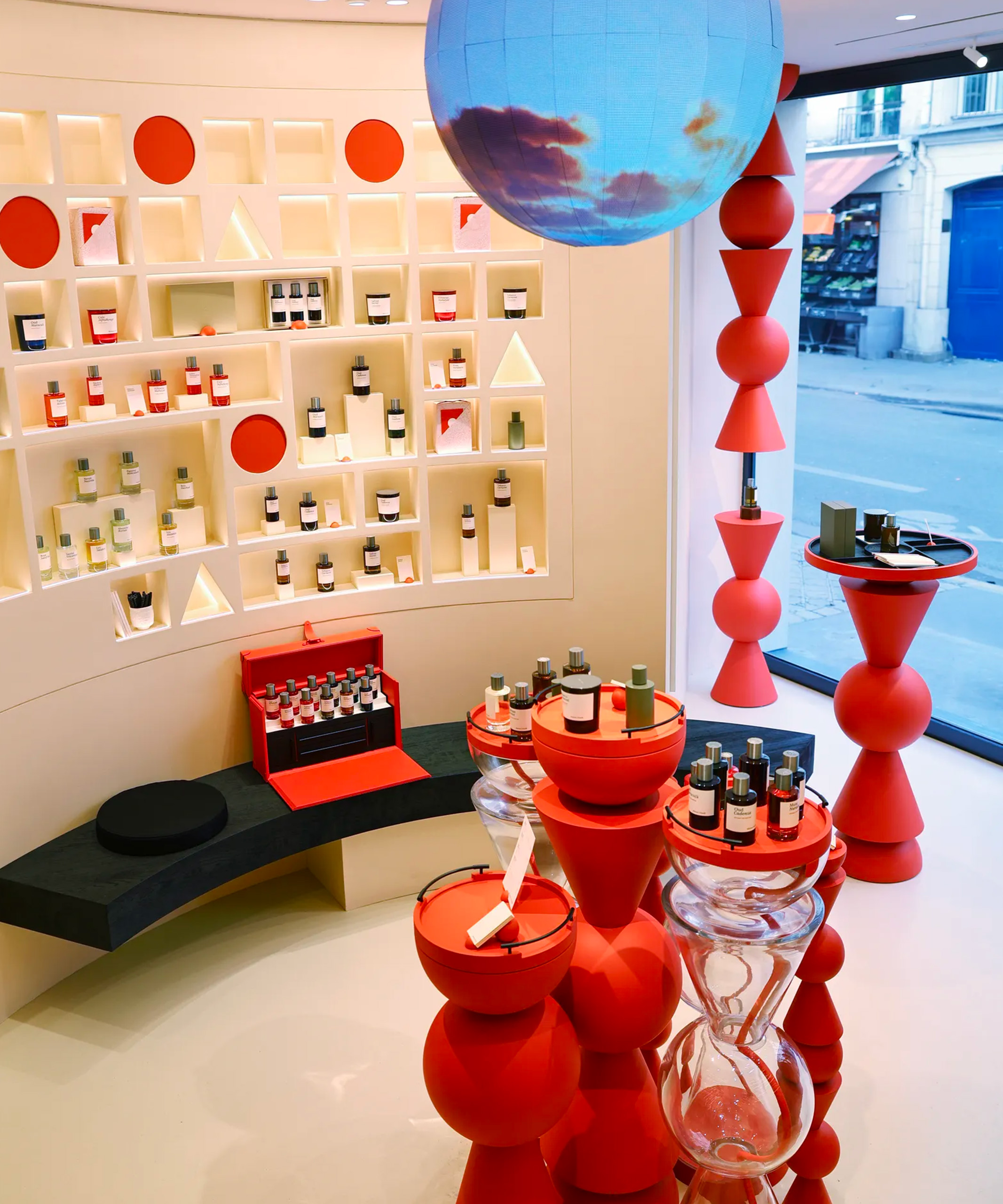 intérieur-premier-boutique-maison-crivelli-rdc-blog-beaute-soin-parfum-homme